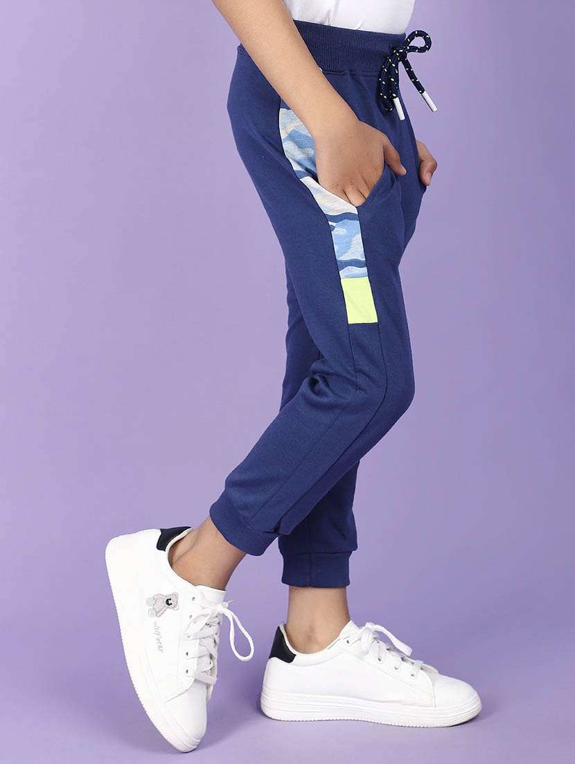 boys mid rise placement print track pant - 20958705 -  Standard Image - 1
