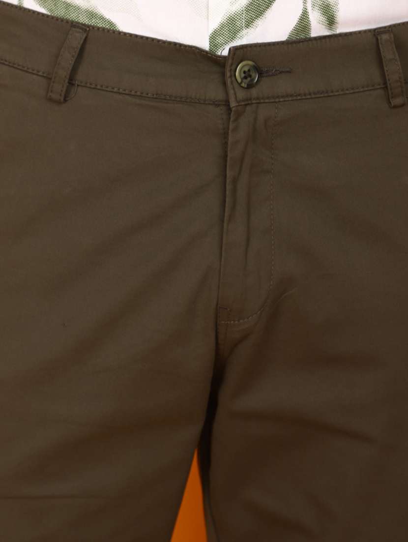men solid full length chinos  - 20958748 -  Standard Image - 4