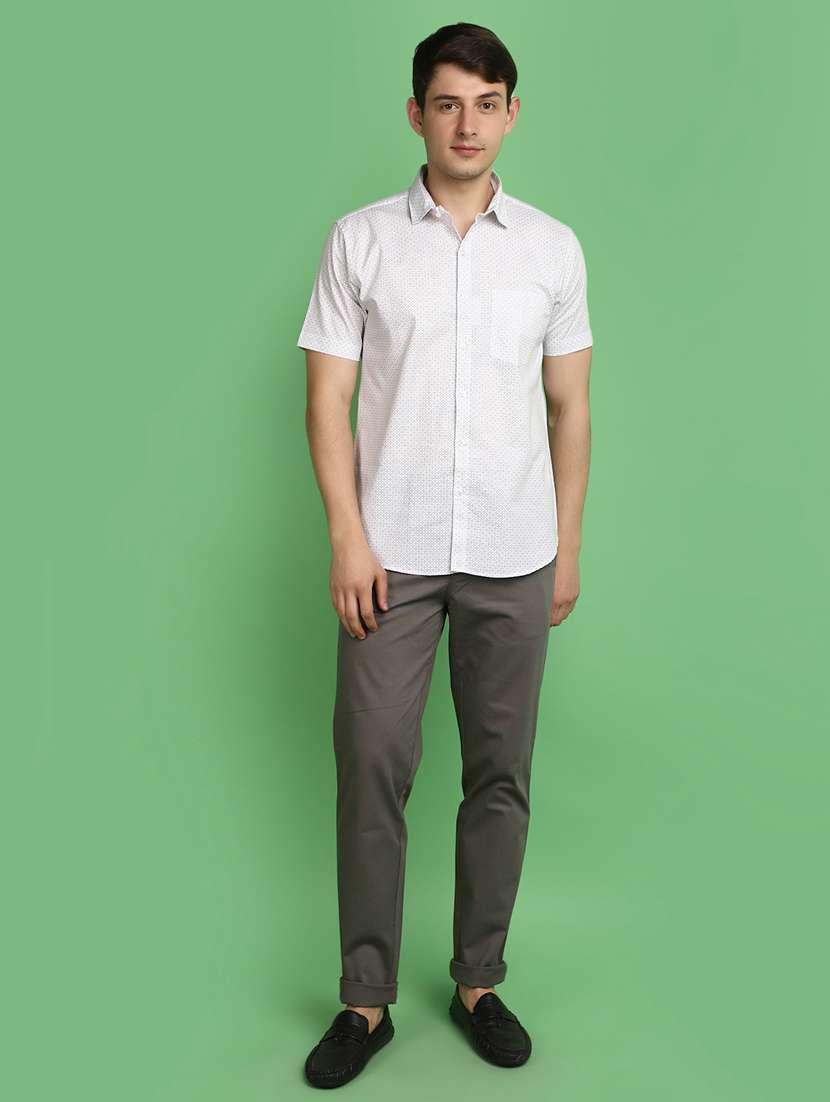 men solid full length chinos  - 20958749 -  Standard Image - 4