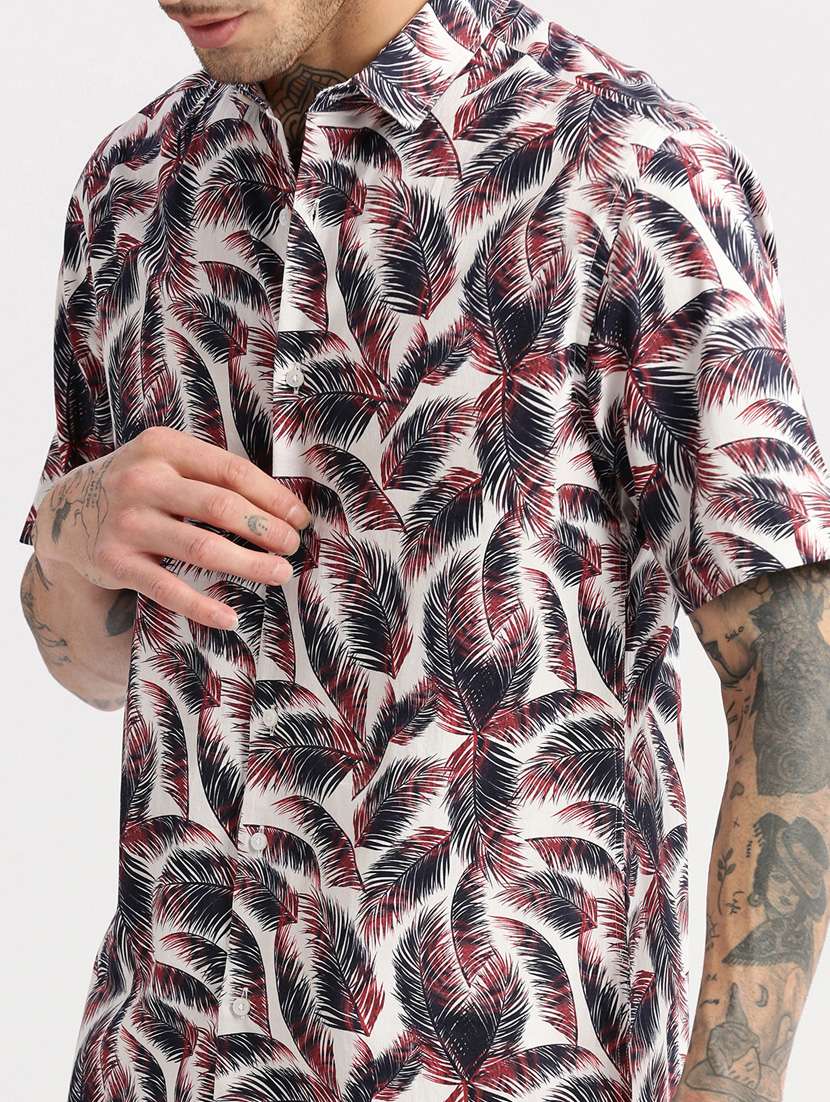 men white printed casual shirt - 20960694 -  Standard Image - 6