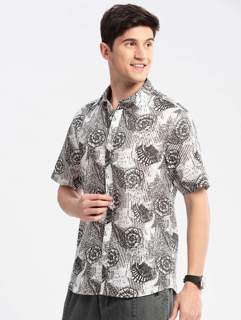 men white printed casual shirt - 20960736 -  Standard Image - 1