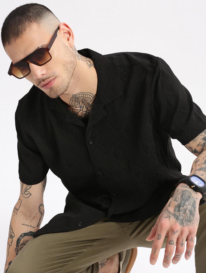 men black solids casual shirt - 20960790 - Standard Image - 4