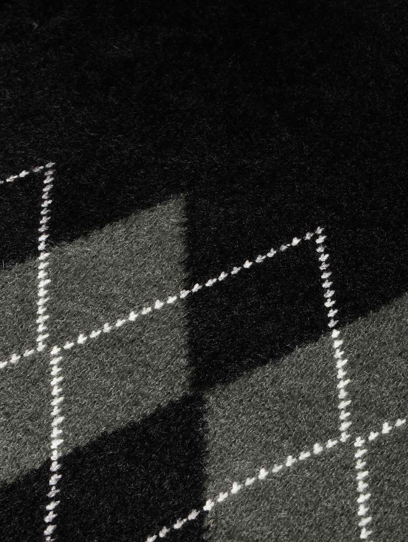 men long sleeved geometric pullover - 20960849 -  Standard Image - 6