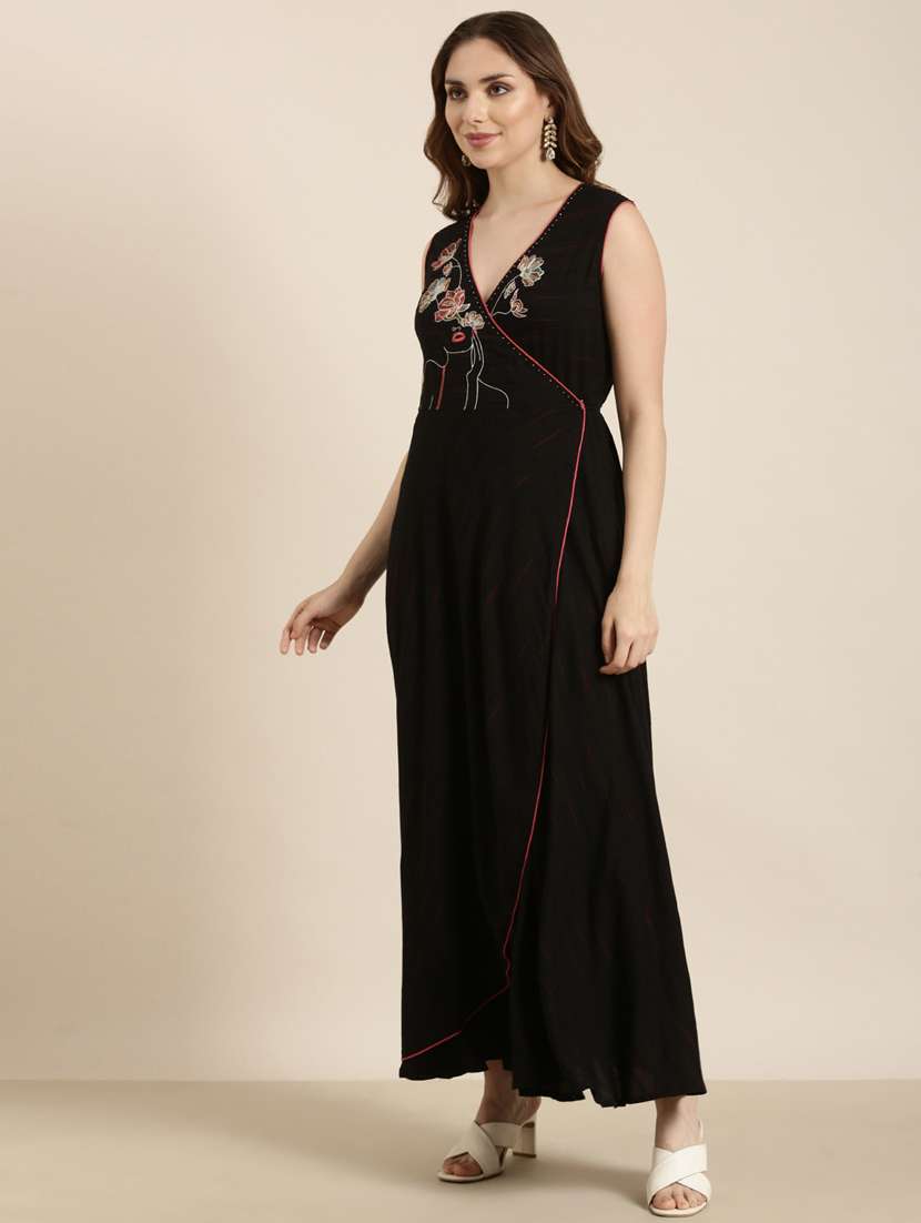 women black overlap neck a-line kurta - 20960879 - Standard Image - 1
