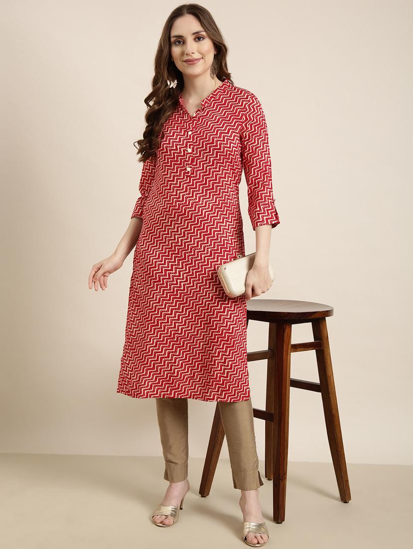 women red mandarin neck straight kurta - 20960927 - Standard Image - 4