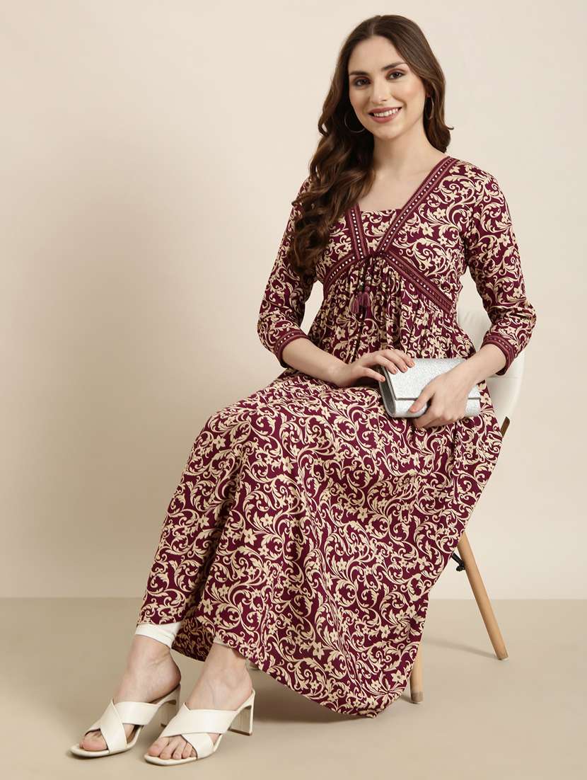 women three quarter sleeve anarkali kurta - 20960942 -  Standard Image - 4