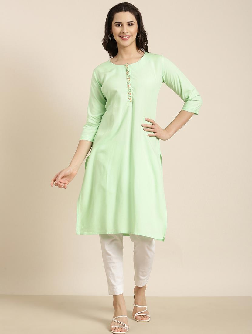 women green round neck straight kurta - 20960962 - Zoom Image - 0