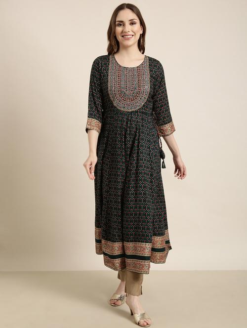 women three quarter sleeve anarkali kurta - 20960985 - Standard Image - 0