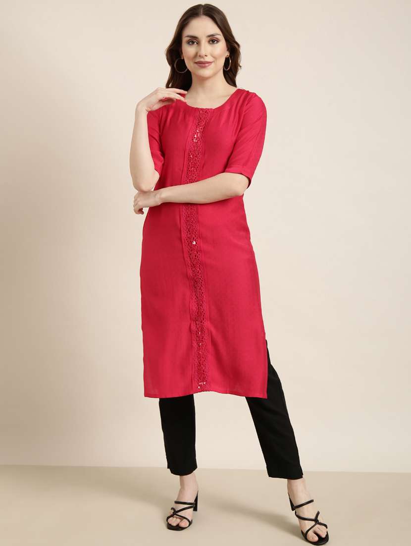 women red round neck straight kurta - 20961013 -  Zoom Image - 0
