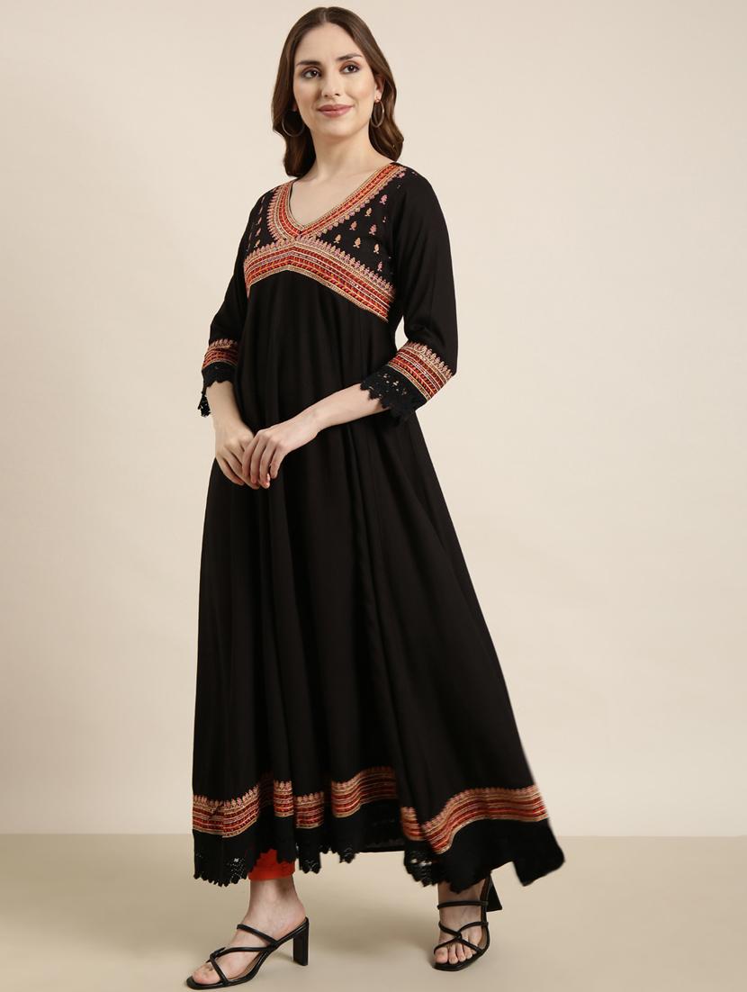 women black v neck flared kurta - 20961035 - Standard Image - 1