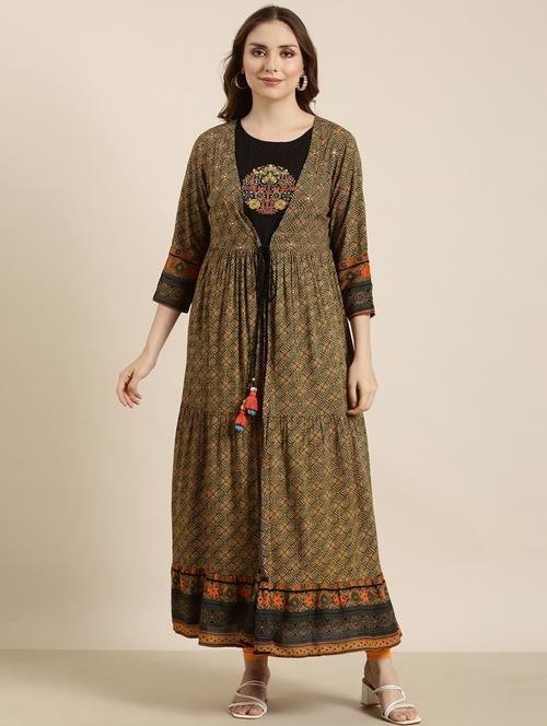 women black round neck a-line kurta with shrug - 20961063 -  Standard Image - 0
