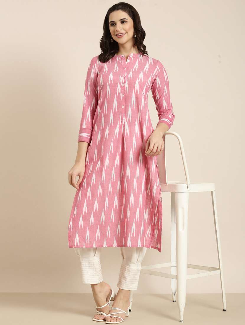 women pink ikat mandarin neck kurta pant set - 20961097 -  Standard Image - 4