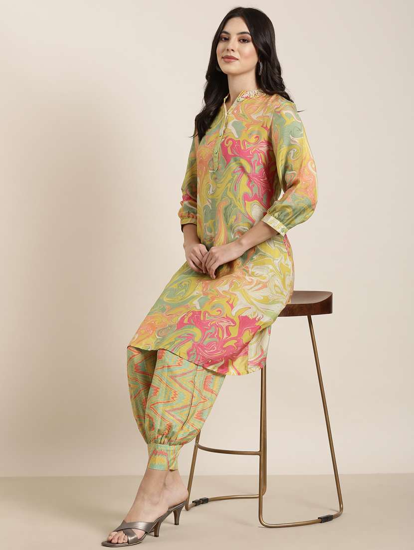 women three quarter sleeve kurta salwar set - 20961104 - Standard Image - 4