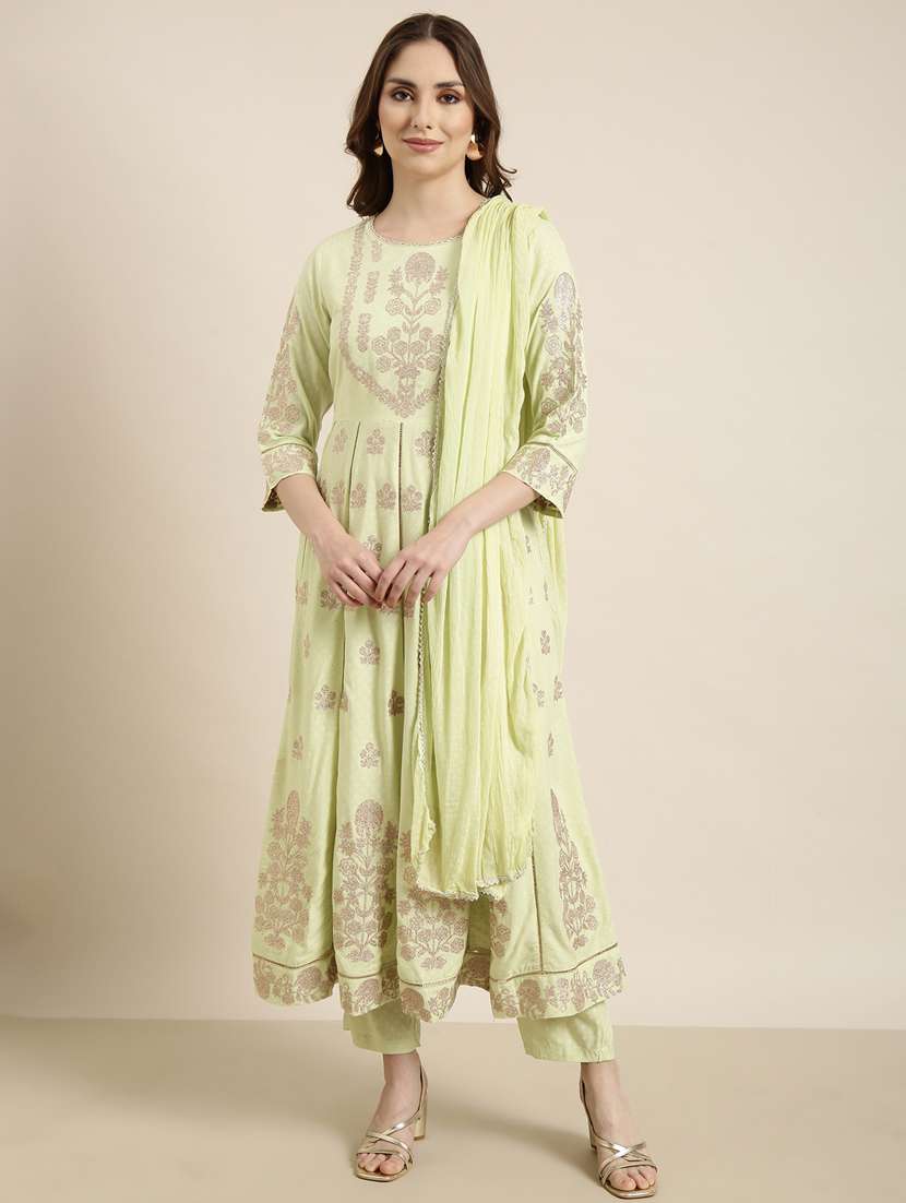 women printed kurta pant set with dupatta