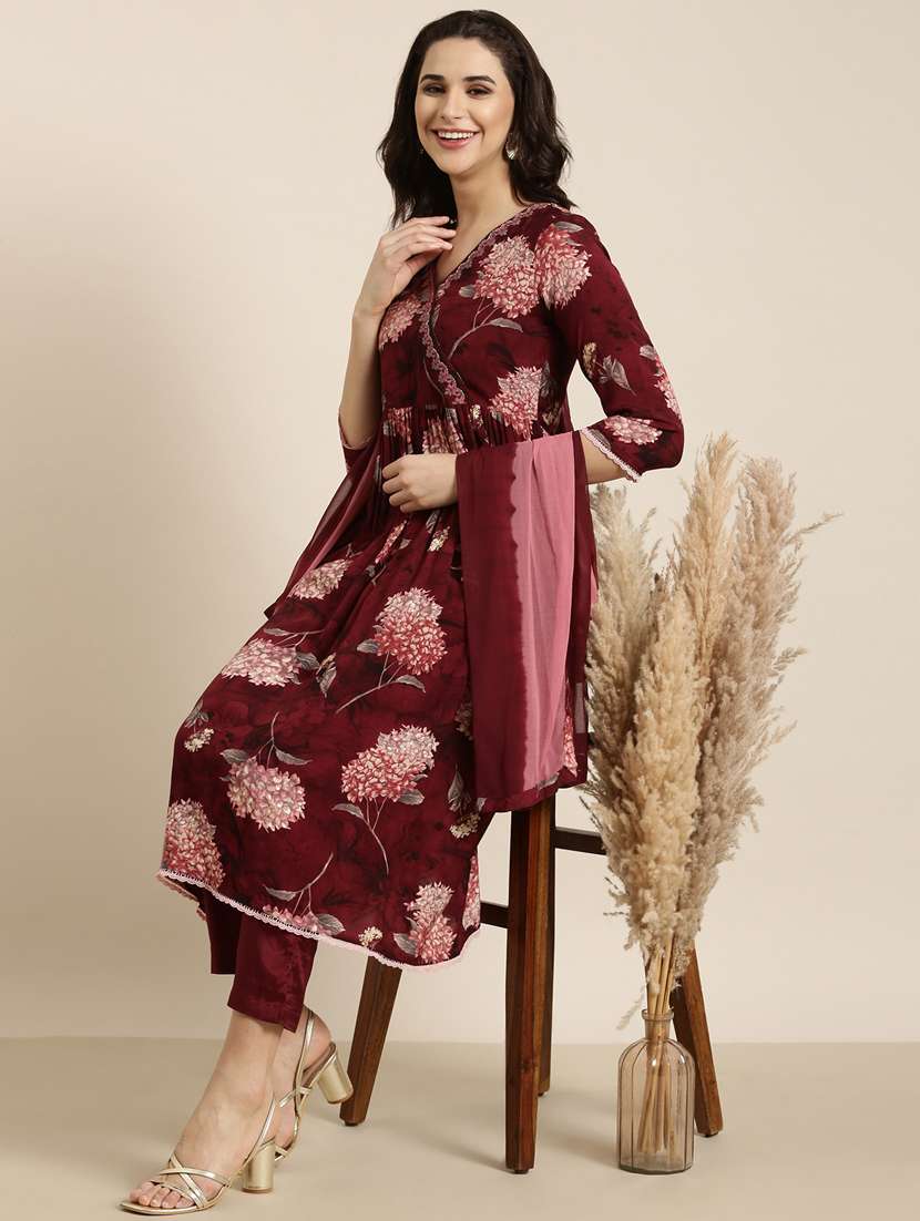women maroon floral kurta pant set with dupatta - 20961205 -  Standard Image - 4