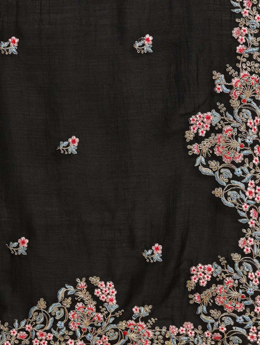 women black embroidered saree with blouse - 20961577 - Standard Image - 4