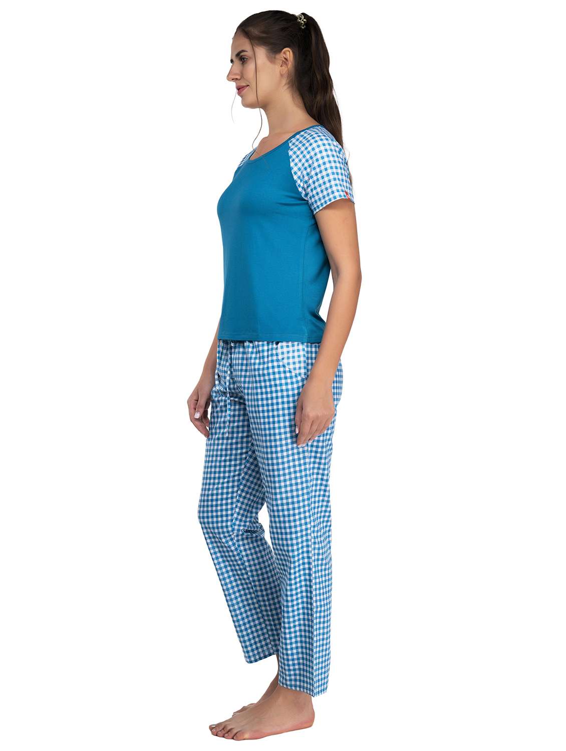 women round neck checks pyjama nightwear set - 20962091 -  Standard Image - 1