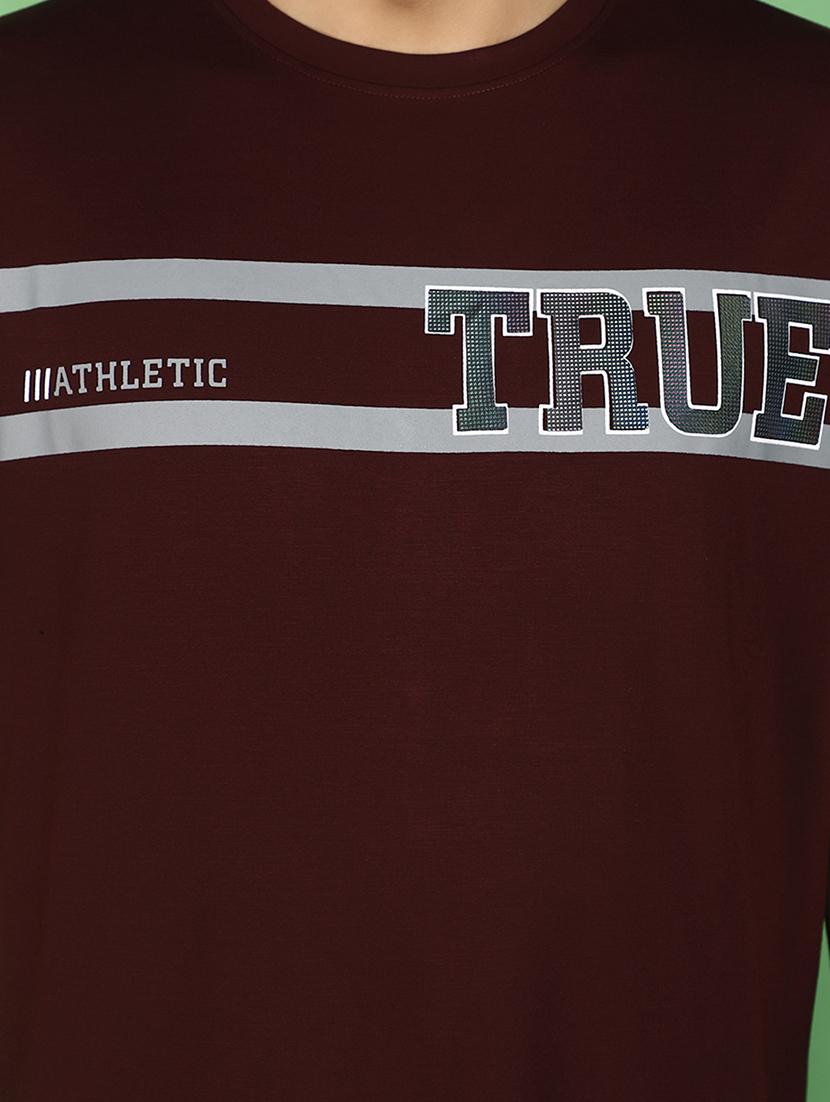maroon cotton blend chest print tshirt - 20962466 - Standard Image - 4