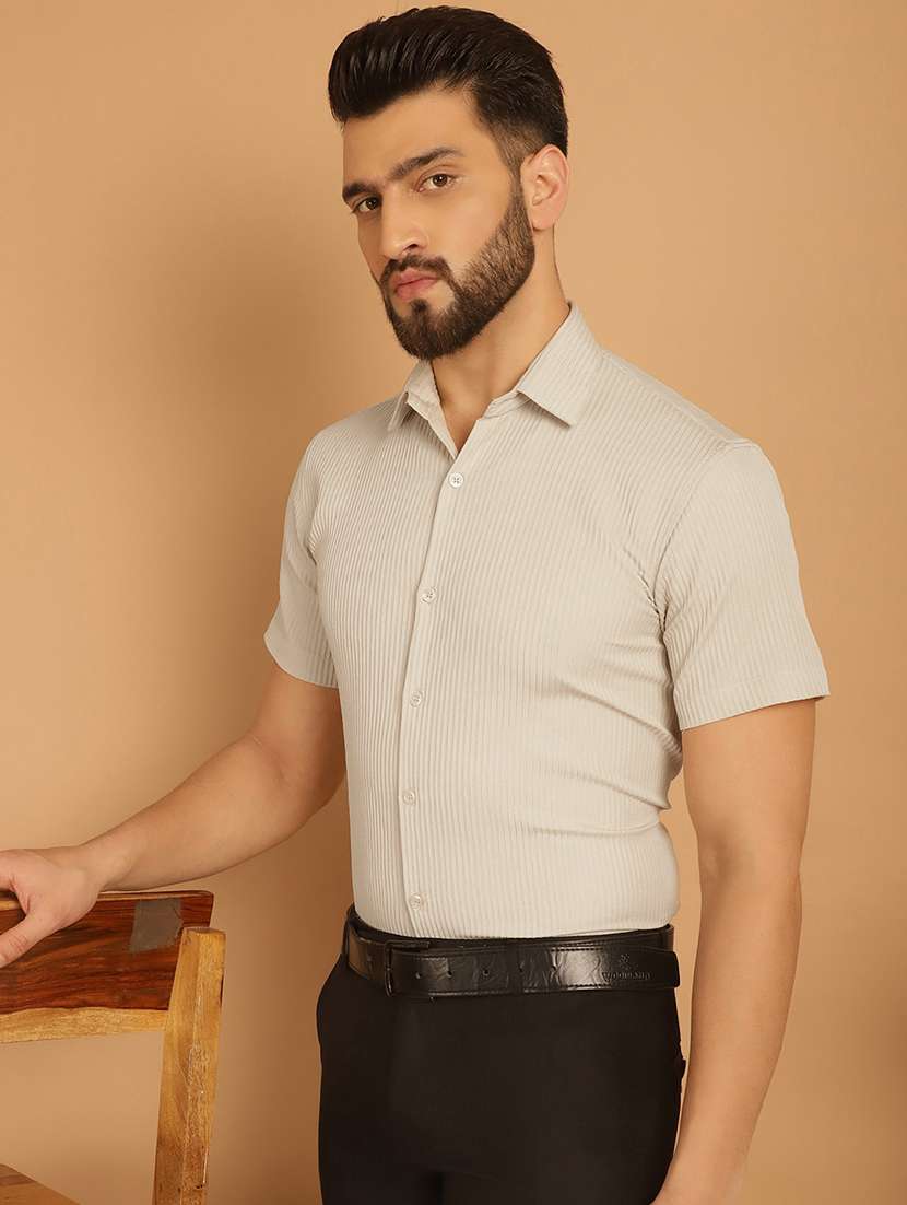 men collared short sleeve formal shirt - 20962569 -  Standard Image - 1