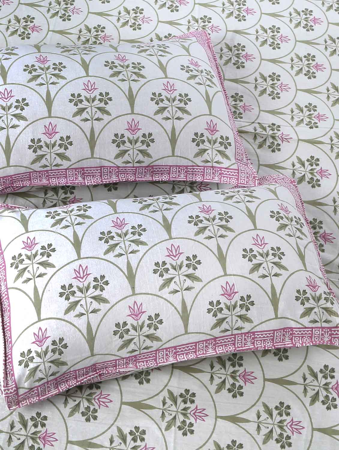 texstylers cotton floral print jaipuri 90 x100 inches queen size bedsheet with 2 pillow covers - 20962787 - Standard Image - 1