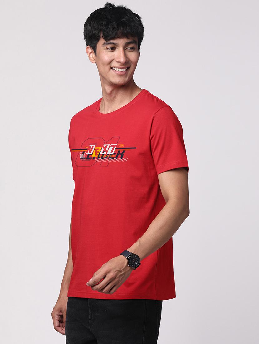 men round neck chest print t-shirt - 20966280 -  Standard Image - 1