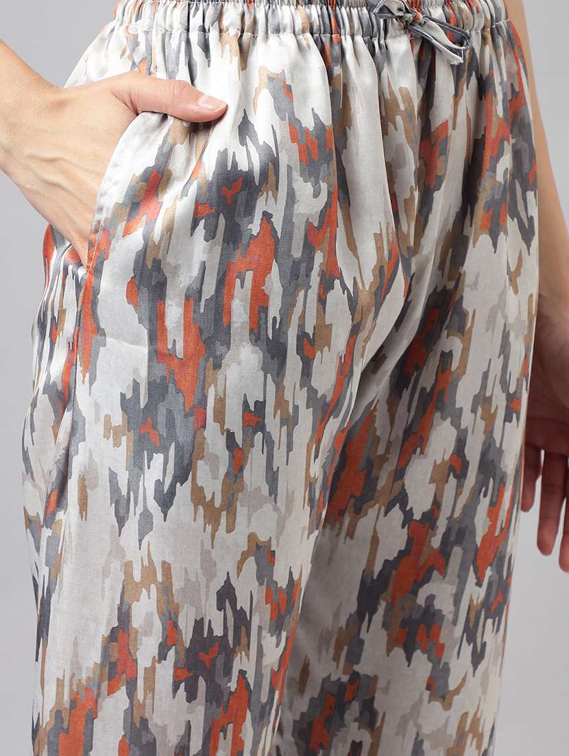 women lapel neck printed pyjama nightwear set - 20967543 - Standard Image - 4