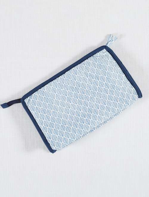 printed cotton regular pouch - 20967597 -  Standard Image - 0