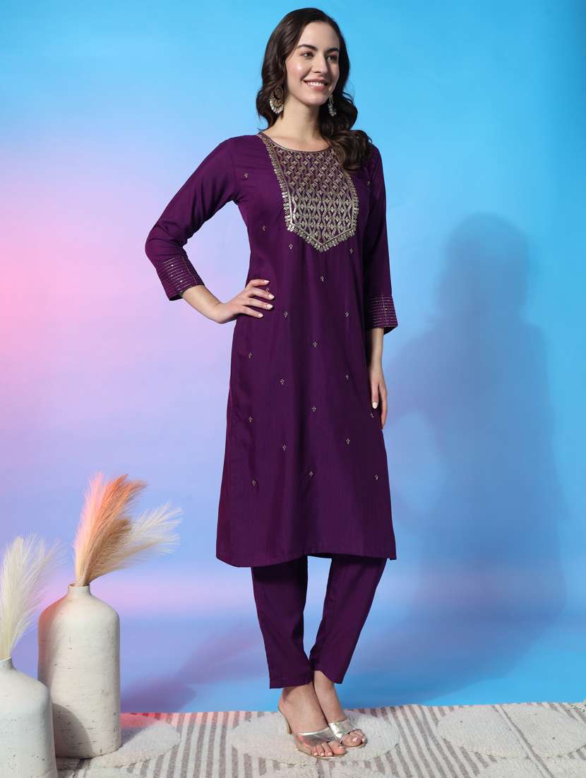women embroidered kurta pant suit set - 20968494 -  Standard Image - 1