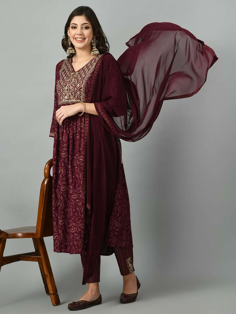 women three quarter sleeve suit set - 20968629 -  Standard Image - 1