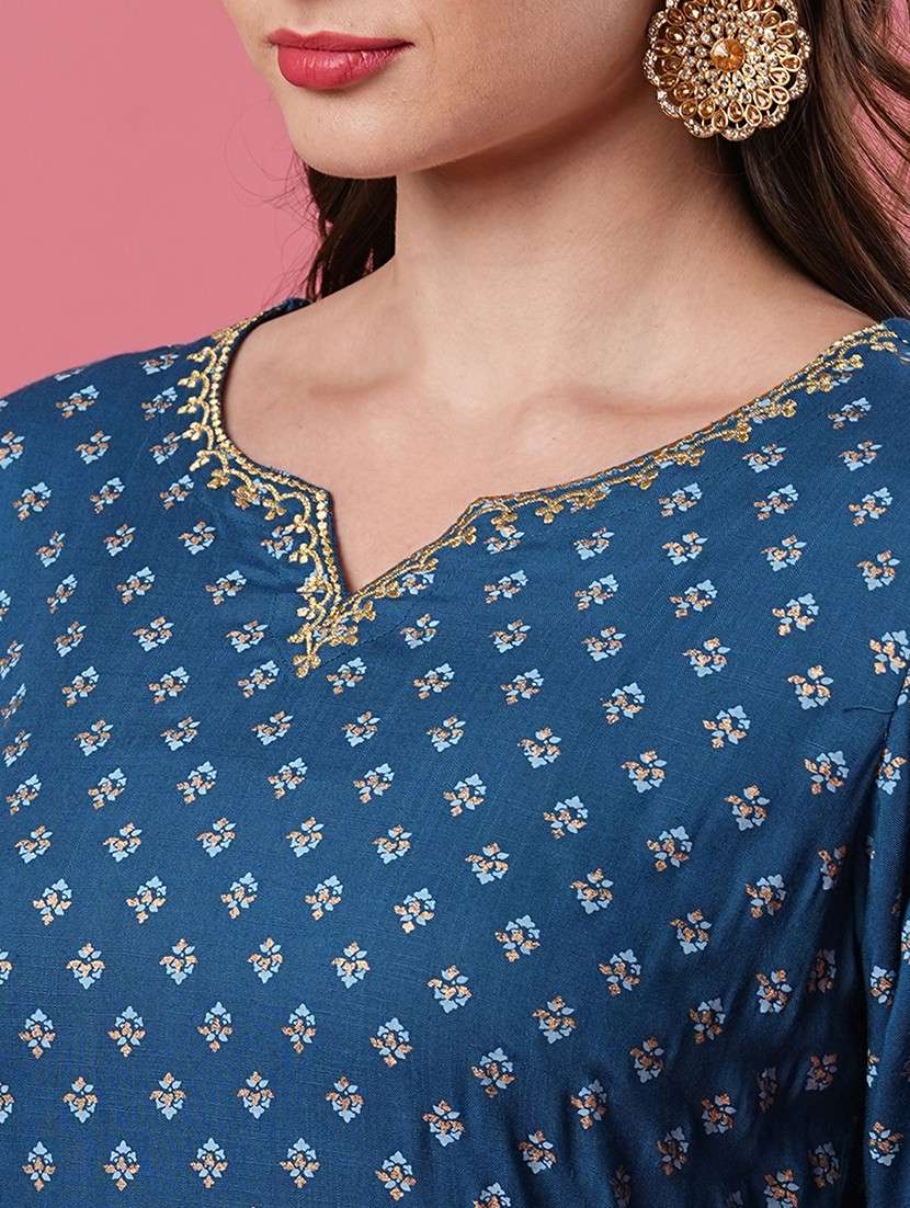 women notch neck foil printed a-line kurta - 20969795 - Standard Image - 4