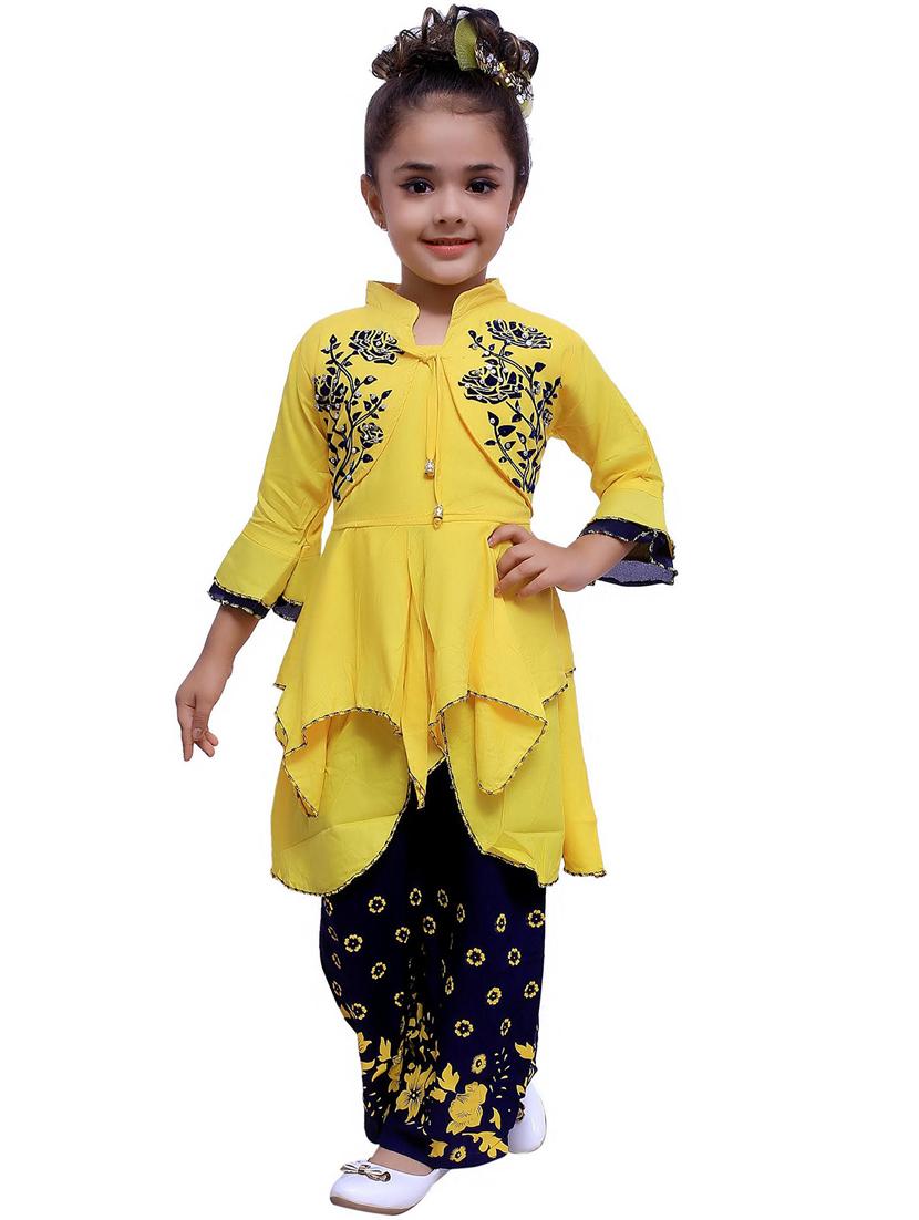girls floral print kurta palazzo suit set - 20970075 - Standard Image - 1