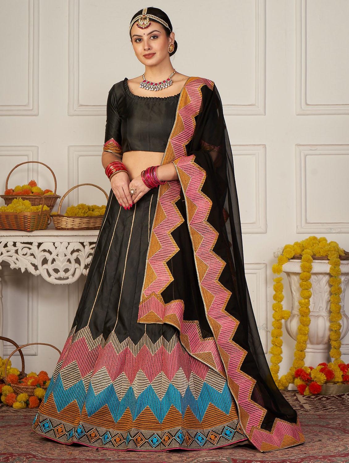 women flared semi-stitched lehnga - 20970452 - Zoom Image - 0