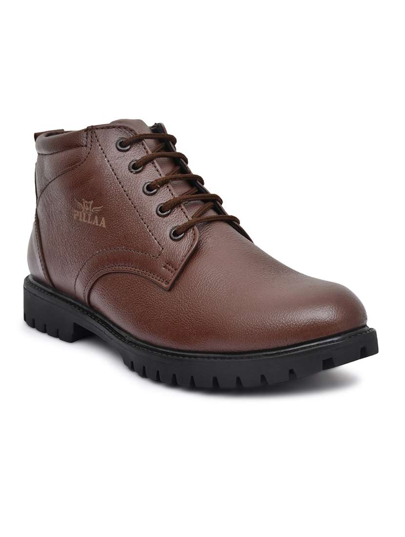 men lace up boots
