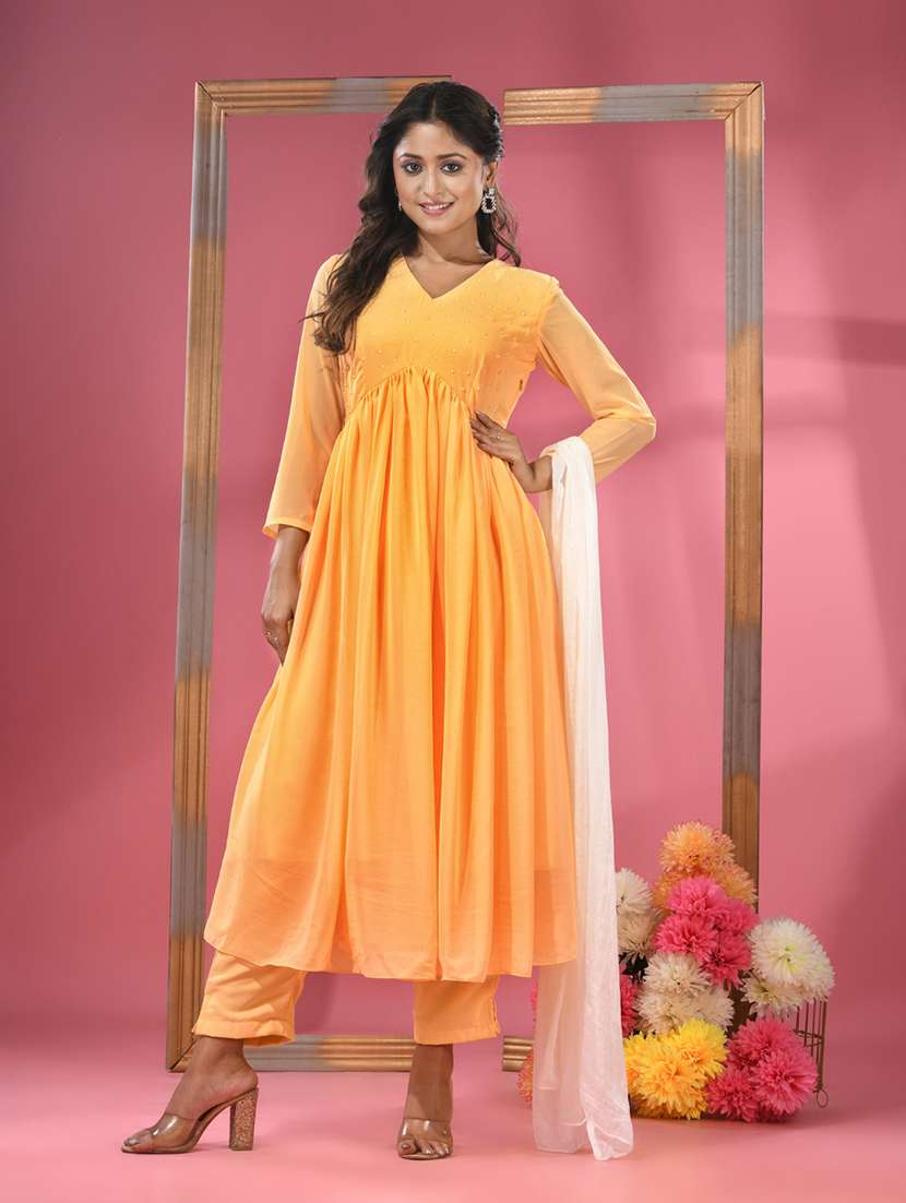 women three quarter sleeve kurta pant with dupatta set
