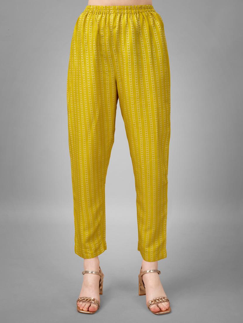 women three quarter sleeve kurta pant set - 20971629 - Standard Image - 4