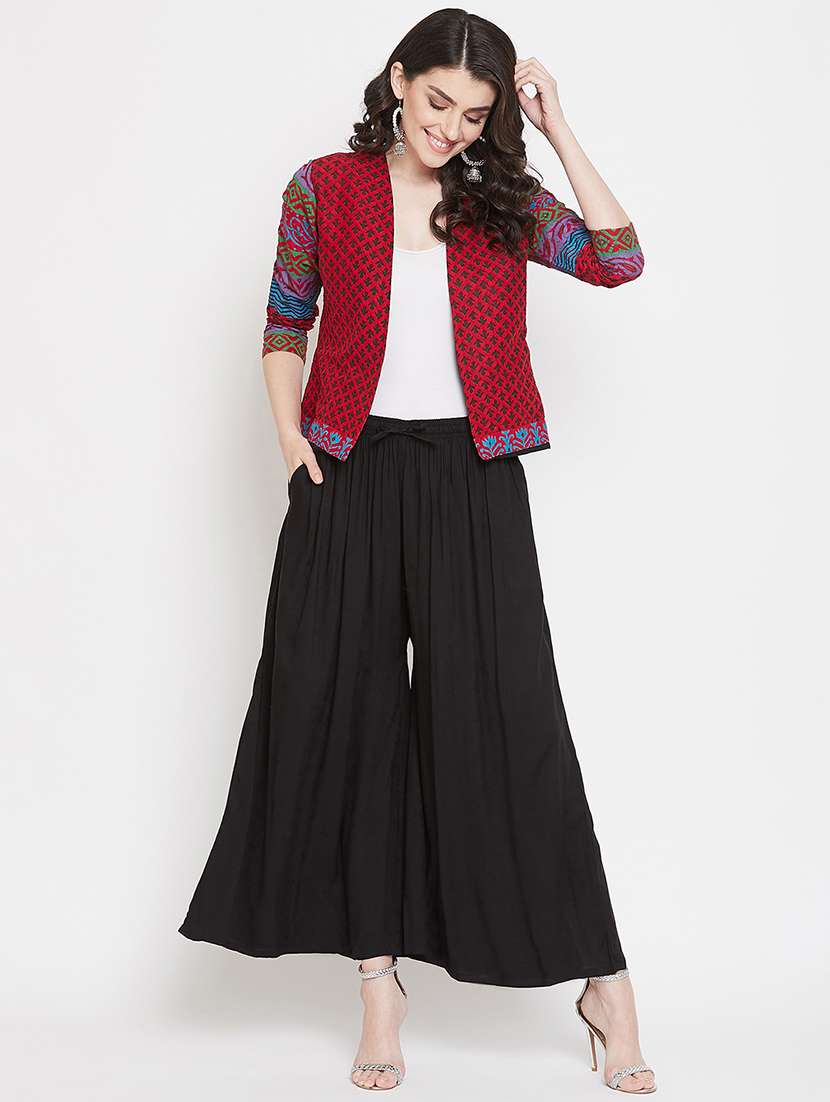 solid black detailed flared palazzo - 20972059 -  Standard Image - 4