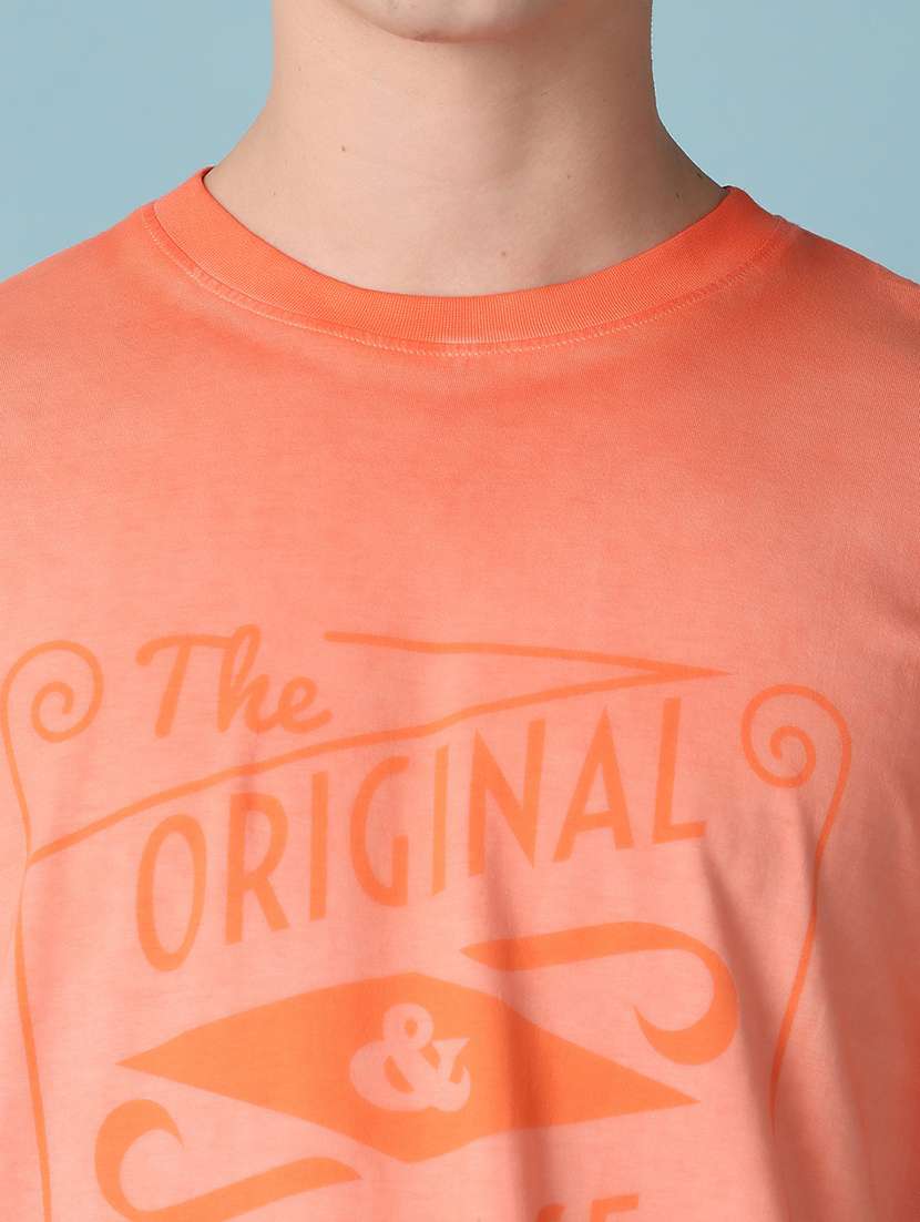 men front print short sleeve t-shirt - 20973910 -  Standard Image - 4