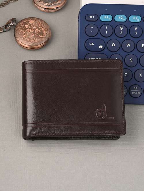 brown leather wallet - 20980360 -  Standard Image - 0
