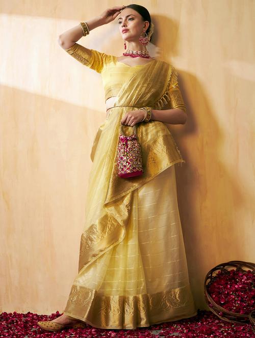 women solid with bordered saree with blouse - 20982192 - Standard Image - 0