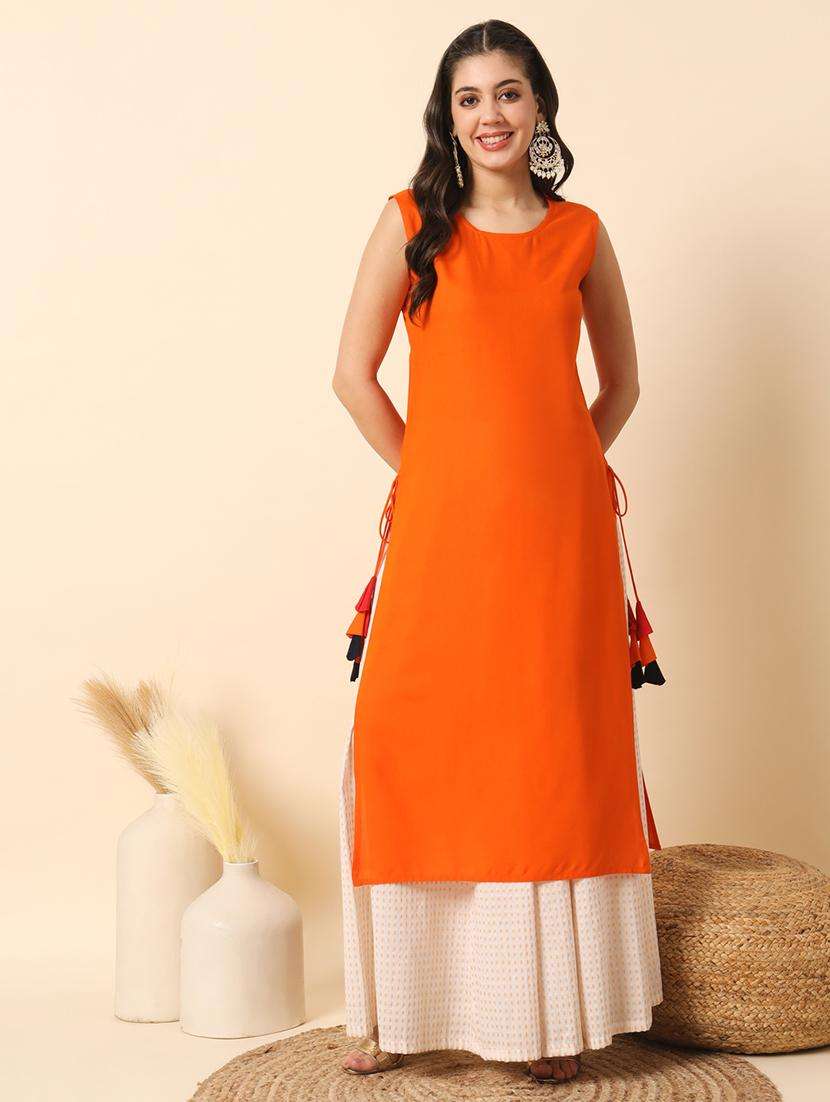women solid sleveless straight kurta