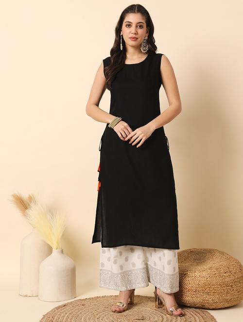 women solid sleveless straight kurta - 20996156 -  Standard Image - 0