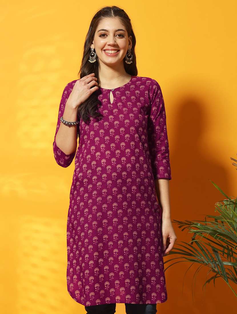 women burgundy printed regular tunic