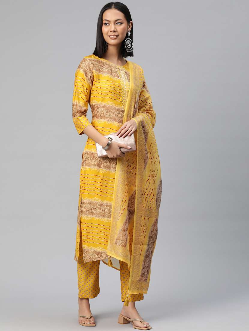 women three quarter sleeve kurta pant with dupatta set - 20999652 - Standard Image - 1