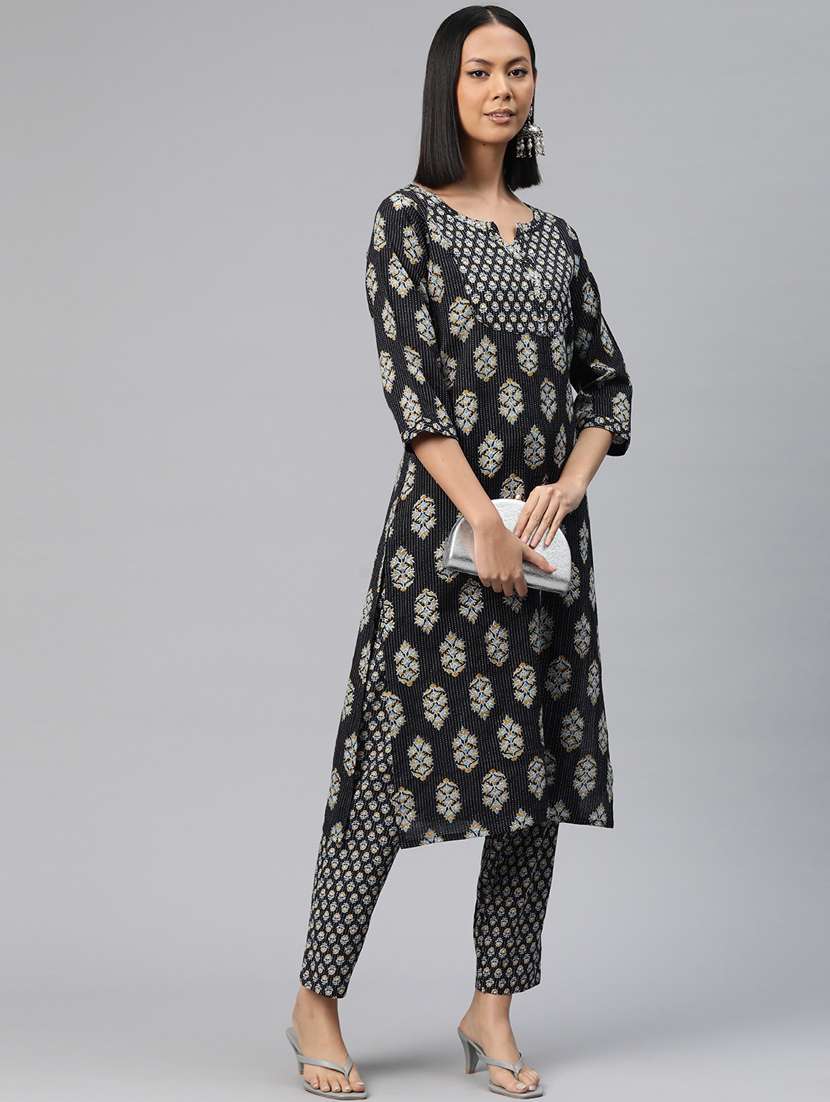 women three quarter sleeve kurta pant set - 20999668 -  Standard Image - 1