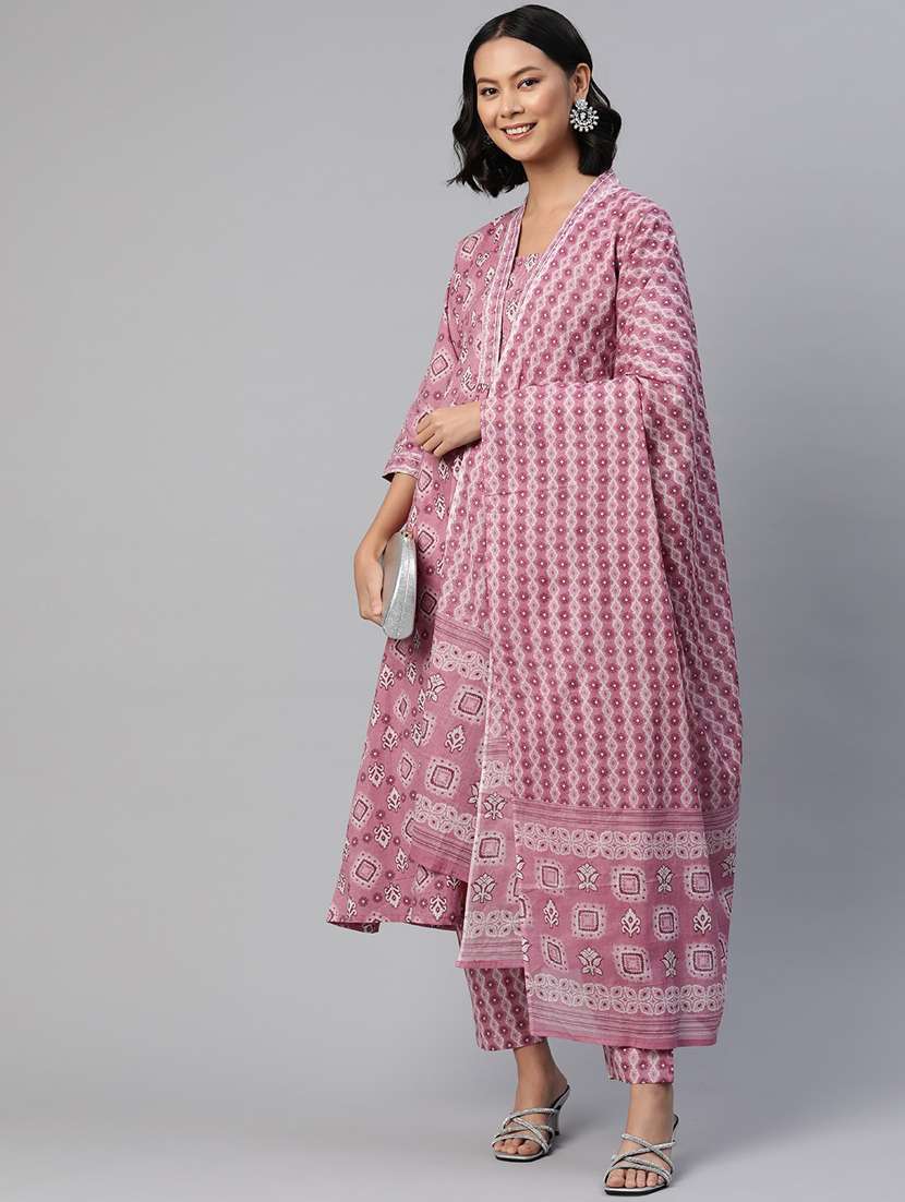 women three quarter sleeve kurta pant with dupatta set - 20999675 -  Standard Image - 1