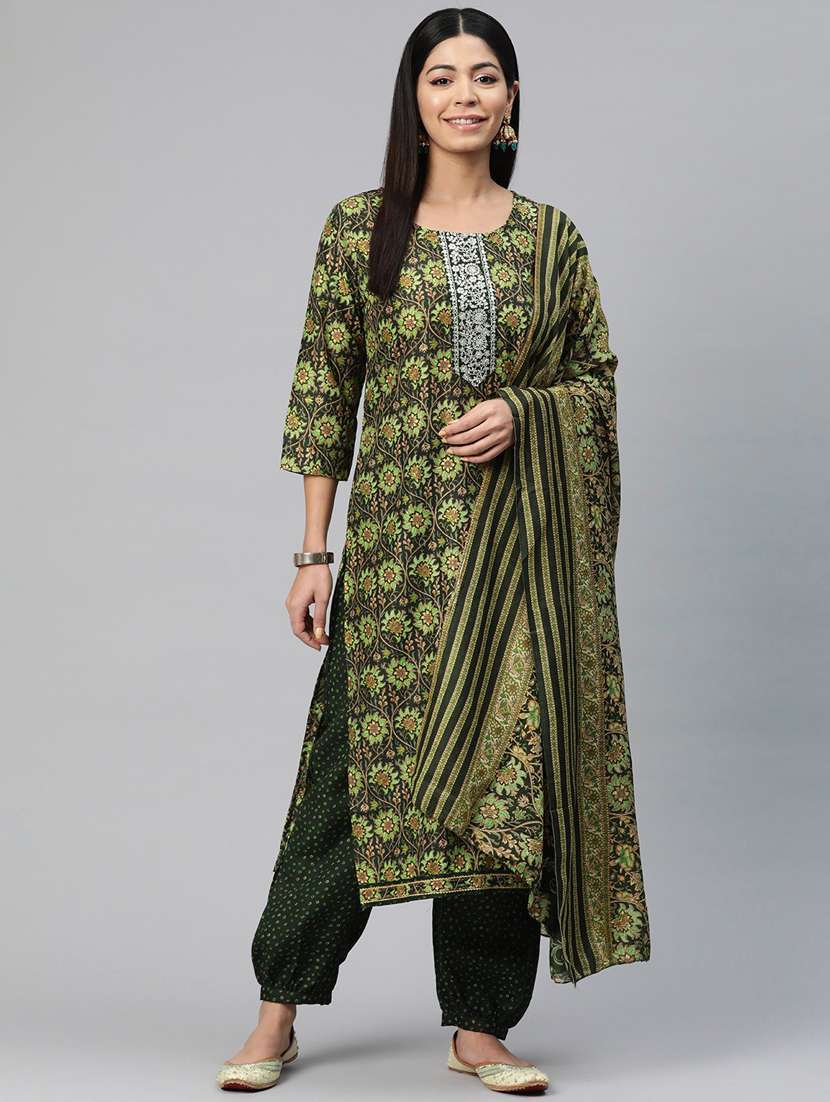 women three quarter sleeve kurta salwar with dupatta set