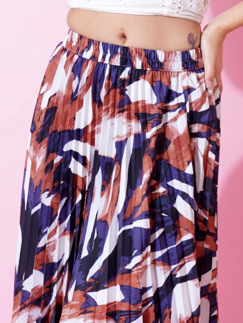 multi coloured printed pleated detailed skirt - 21008500 - Standard Image - 4