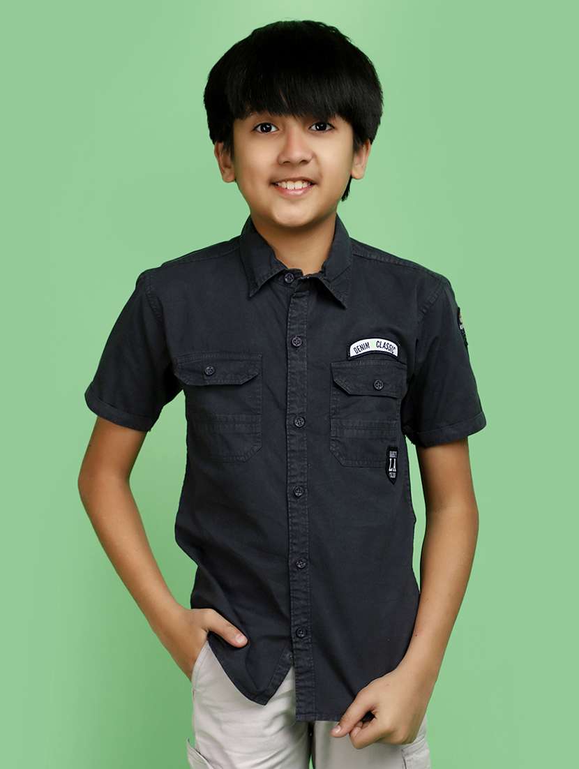 boys solid collared short sleeves shirt