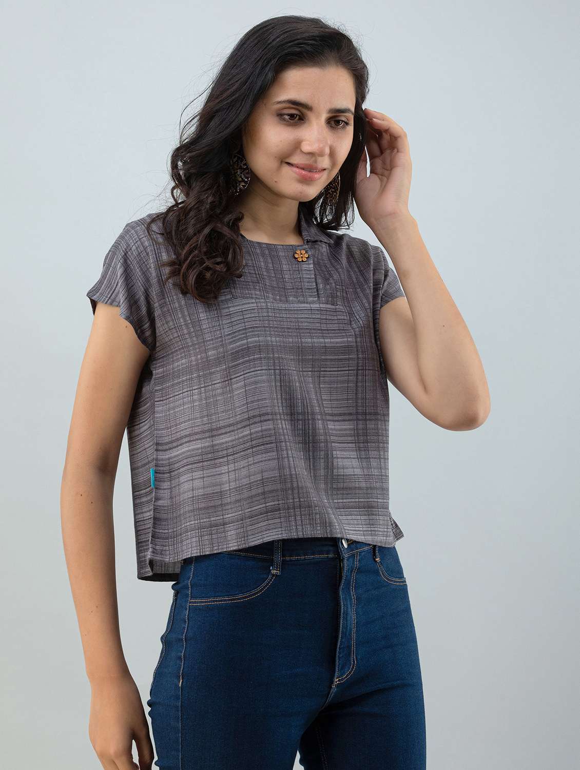 grey checked printed casual top