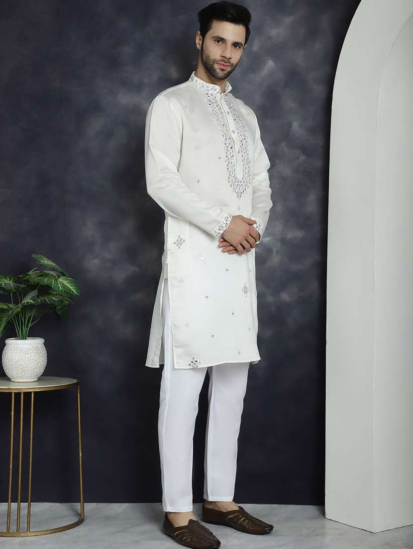men solid with work mandarin neck long kurta - 21018309 -  Standard Image - 4